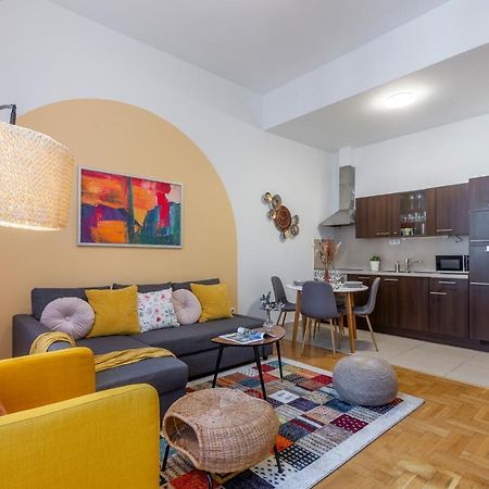 Central Gozsdu Apartment In The Party Street 布达佩斯 外观 照片